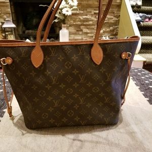 Louis Vuitton Neverfull MM. In good condition